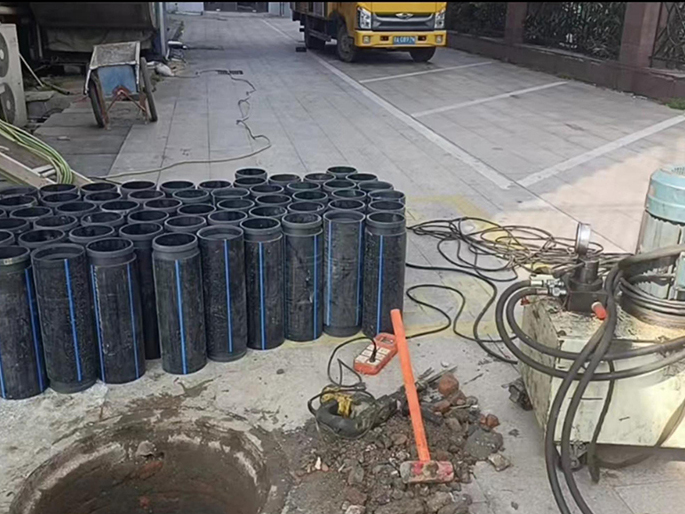 七星关PE置换管厂家 DN315置换管 非开挖管短管置换